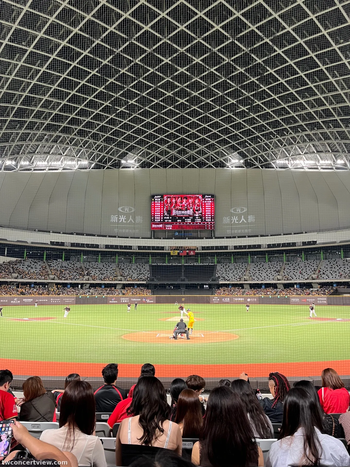 台北大巨蛋 球賽版本 113 區 12排8號 視野照片 - 味全龍星光音樂節