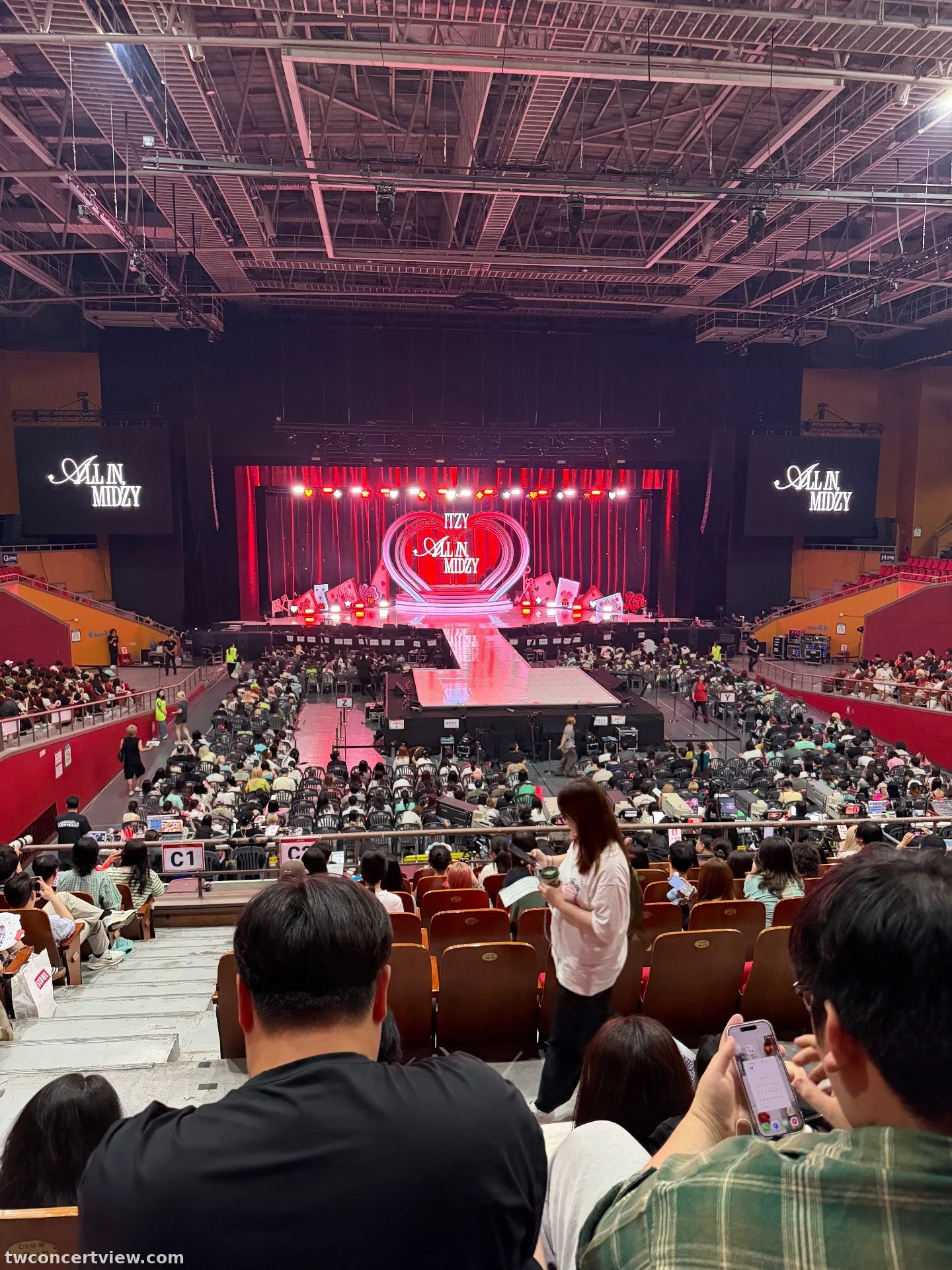 奧林匹克廳 (Olympic Hall) C2-B 區 9排2號 視野照片 - ITZY The 5th Fan Meeting 있지 믿지, 날자!"ALL IN, MIDZY"