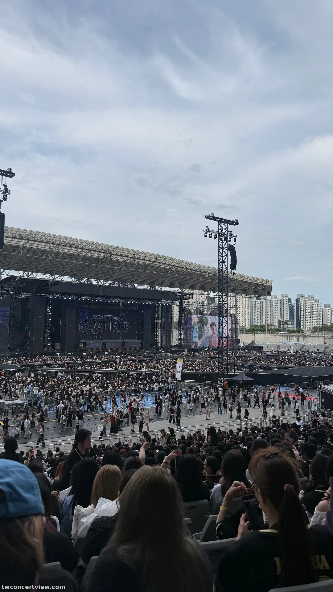 仁川亞運主體育場 W13 區 31排17號 視野照片 - 2026 SVT 10th caratland