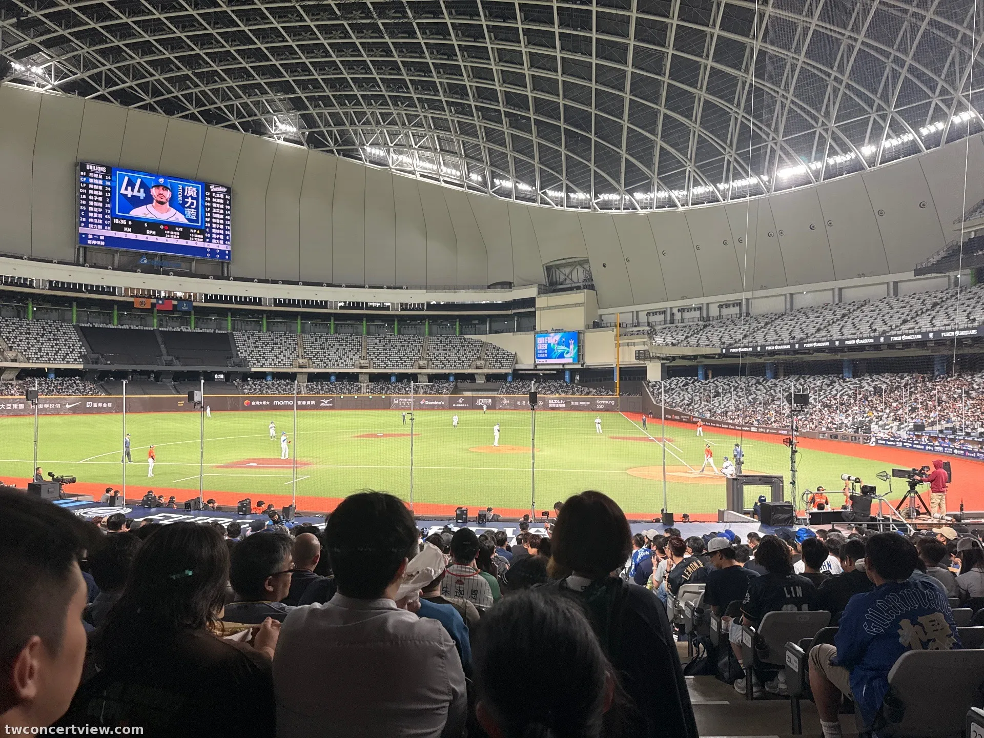 台北大巨蛋 球賽版本 117 區 25排1號 視野照片 - 中職 統一獅vs富邦悍將