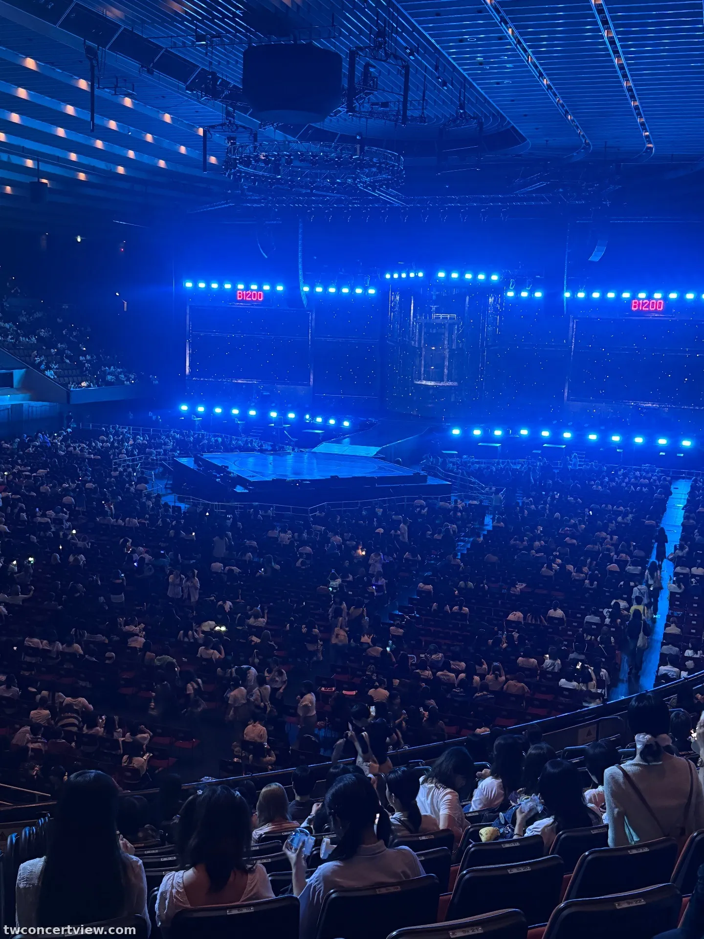 大阪城音樂廳 (Osaka-jo Hall) E 區 12排對21號 視野照片 - BOYNEXTDOOR TOUR ‘KNOCK ON Vol.2’