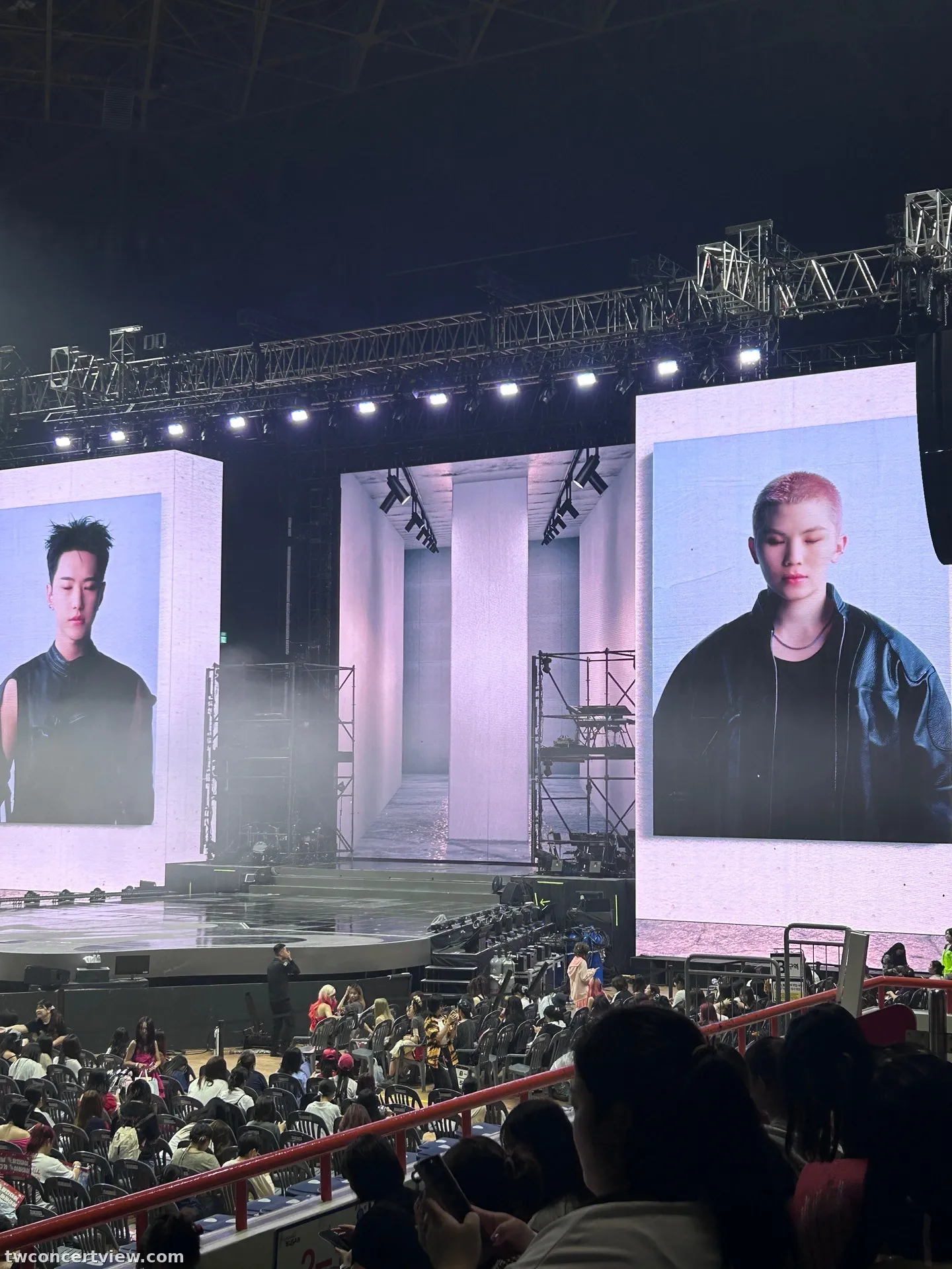 Sajik Indoor Gymnasium (Busan) 2-2 Row 4, Seat 6 seat view - Hoshi x Woozi warning in Busan
