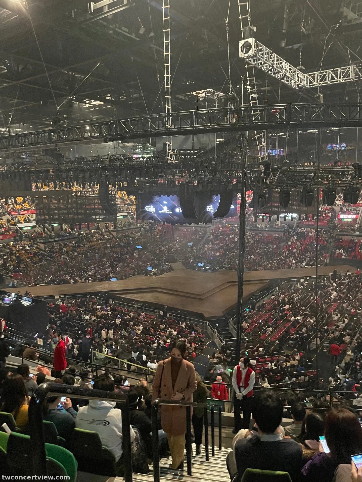 香港體育館 (紅館) 61段＋62段 28排90號 視野照片 - The Next 20 Hins Live in Hong Kong