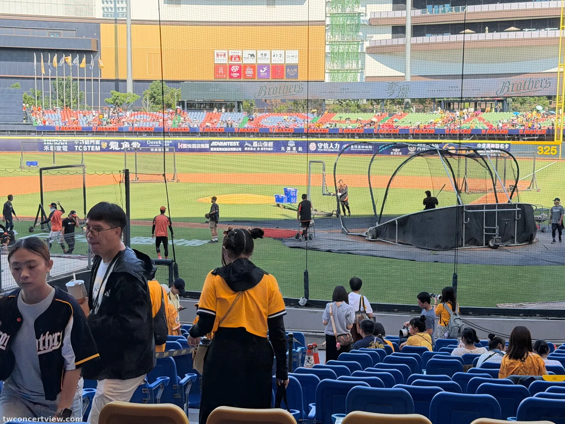 臺中洲際棒球場 西B區 19排27號 視野照片 - 2026季後挑戰賽