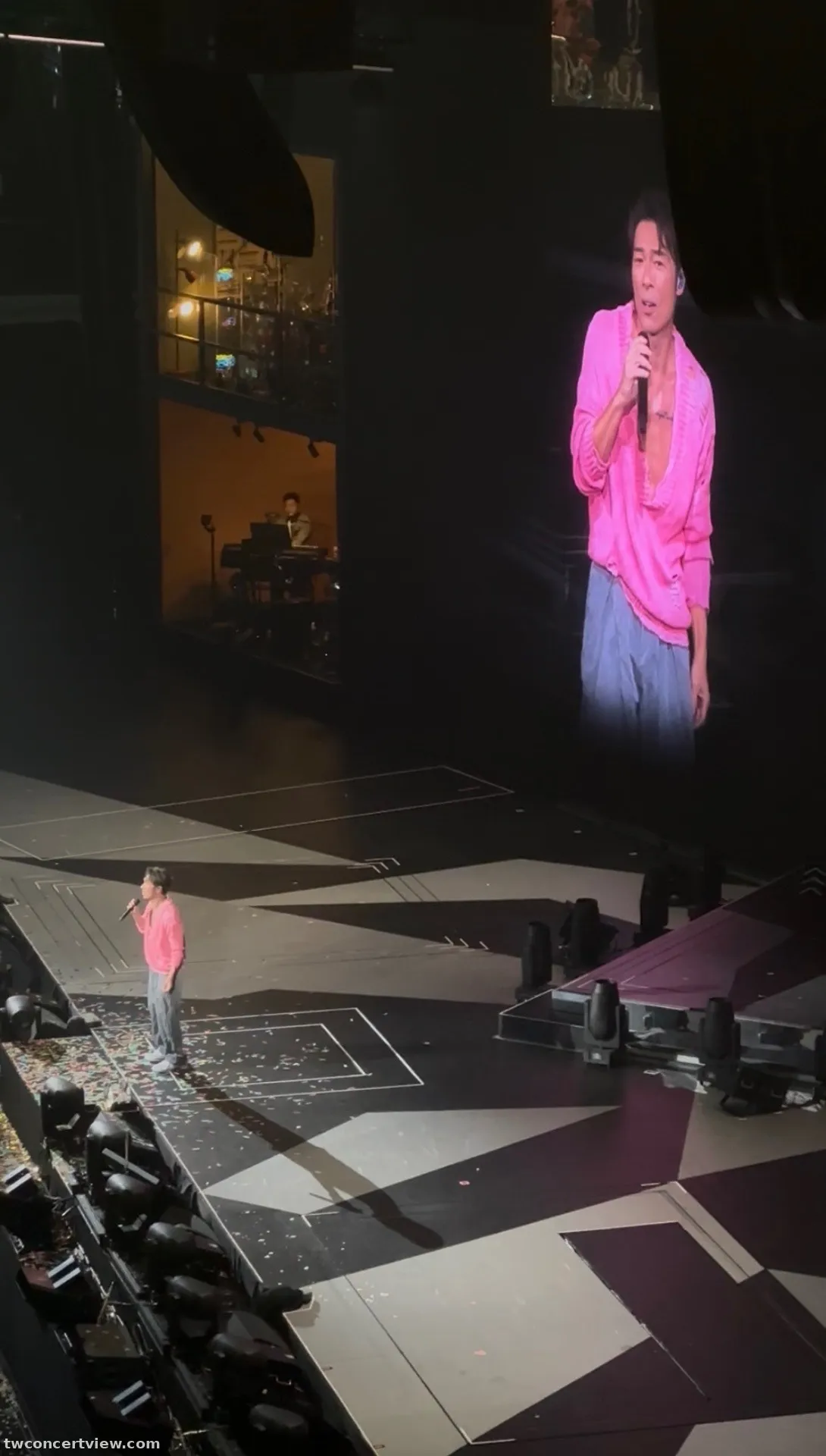 香港體育館 (紅館) 73段＋74段 26排90號 視野照片 - 許志安 On Stage 演唱會2026